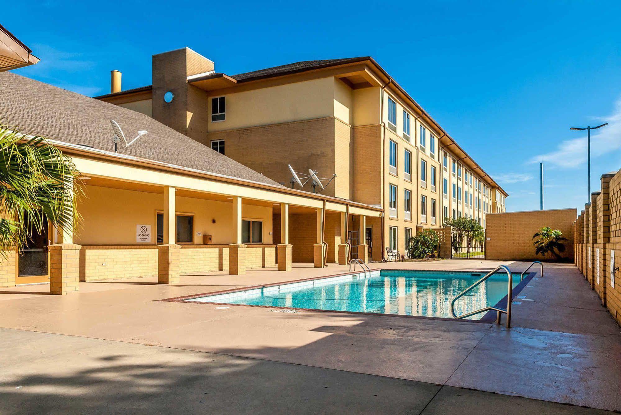 La Quinta New Orleans Hotel Buitenkant foto
